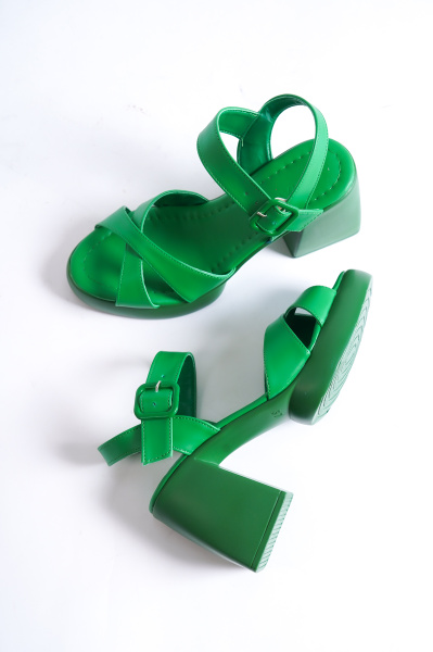 Mubiano 844-Y Kalın Taban Yeşil Çapraz Bantlı Platform Kadın Sandalet 
